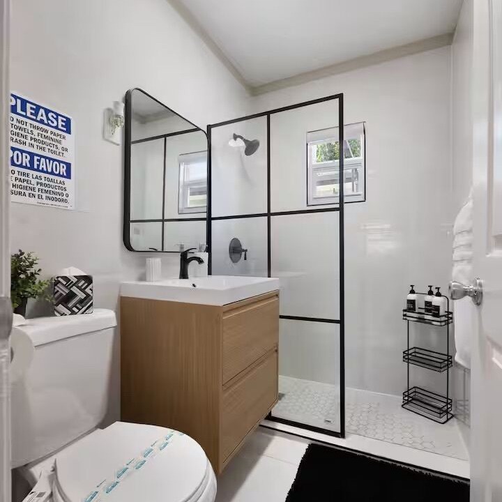 Photo of Bathroom in Flagami