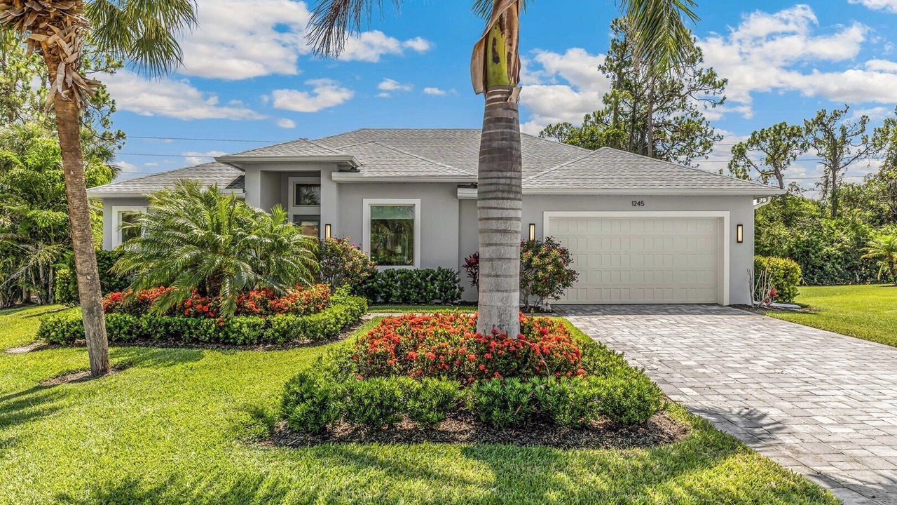 Photo of Outdoor in Imperial Golf Estates