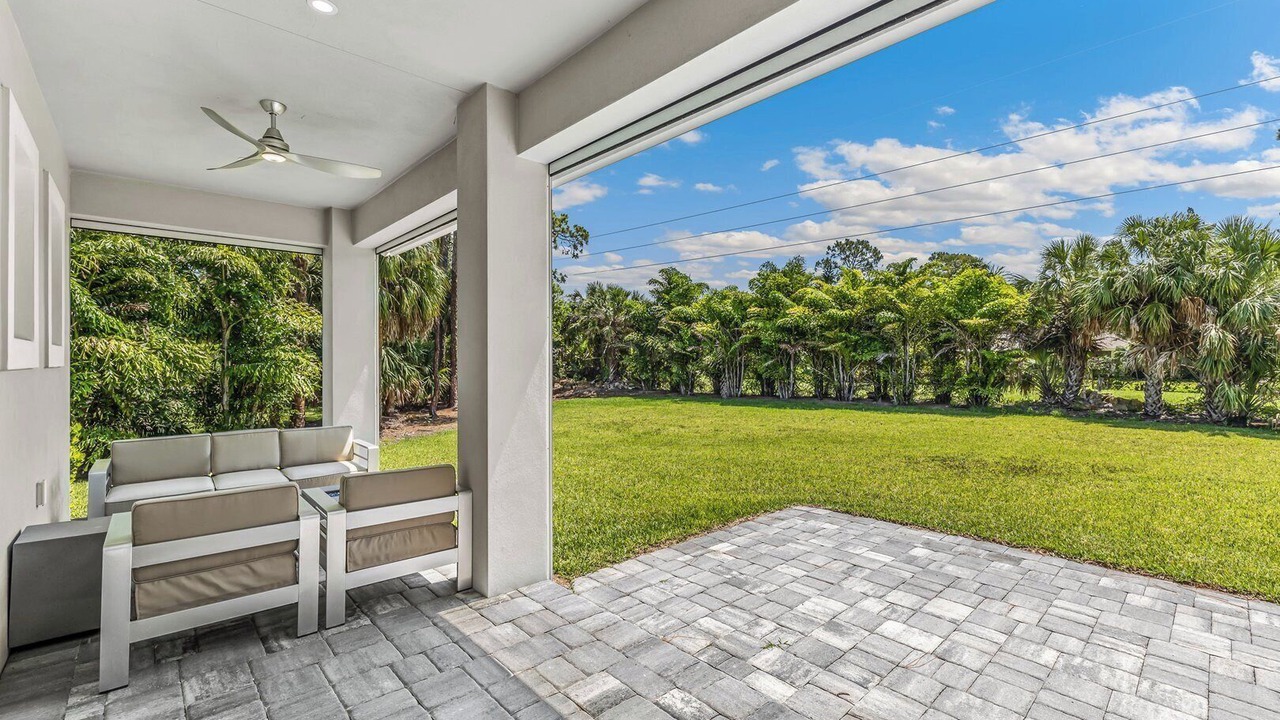 Photo of Patio Balcony in Imperial Golf Estates