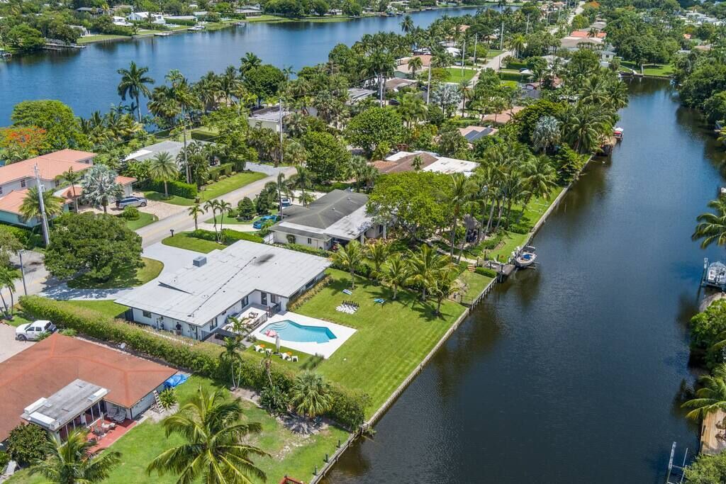 Photo of Outdoor in Lake Clarke Shores