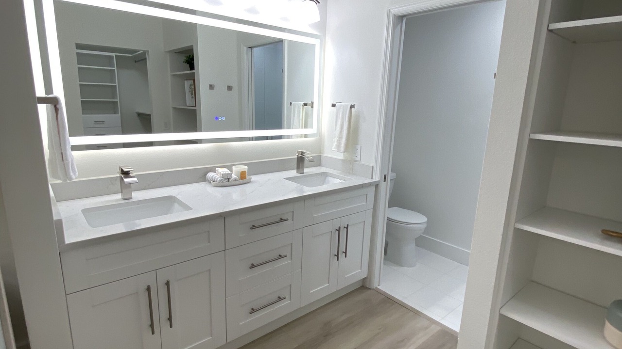 Photo of Bathroom in Pelican Bay