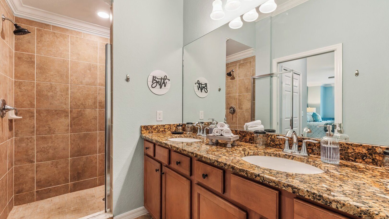 Photo of Bathroom in Naples