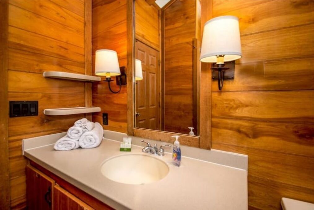 Photo of Bathroom in Seminole