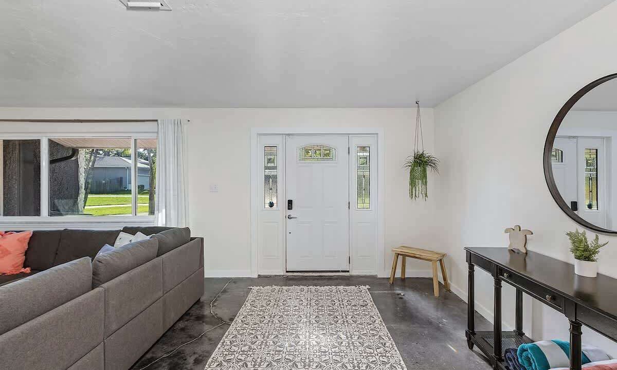 Photo of Livingroom in Alabama Grove Terrace