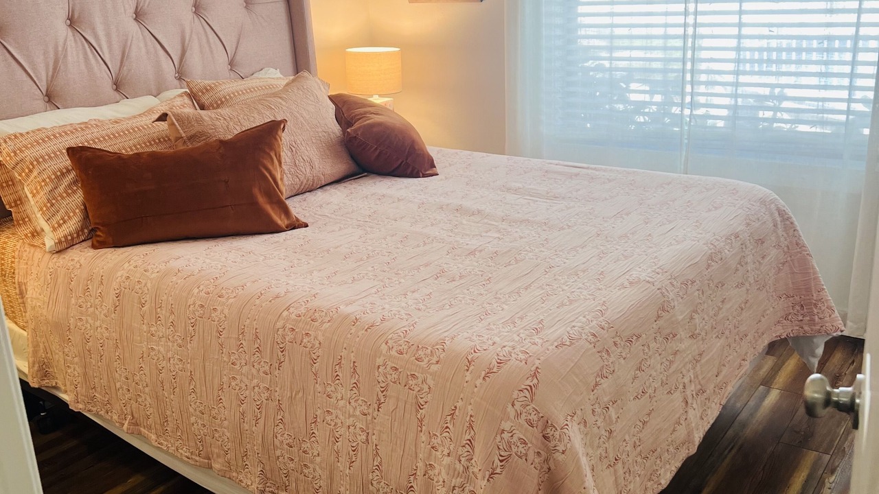 Photo of Bedroom in Bayou Oaks