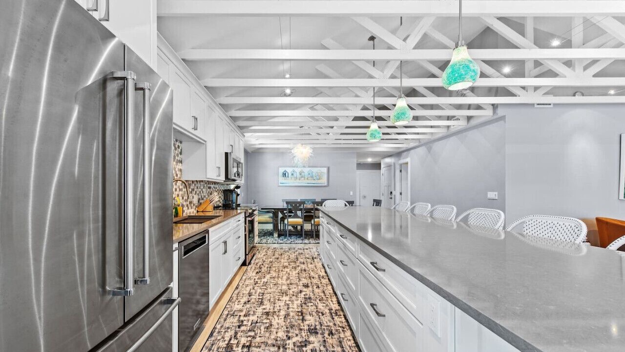 Photo of Kitchen in Laguna Shores