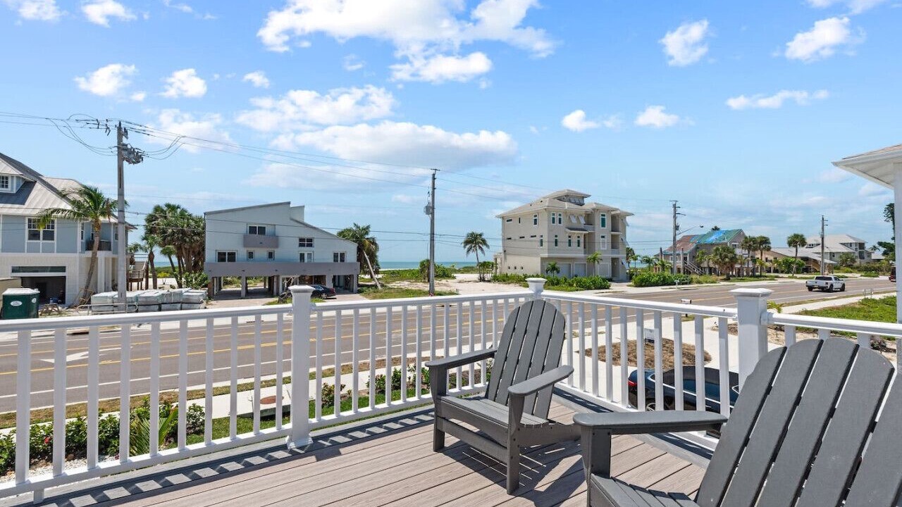 Photo of Patio Balcony in Laguna Shores