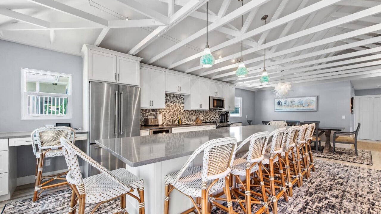 Photo of Kitchen in Laguna Shores