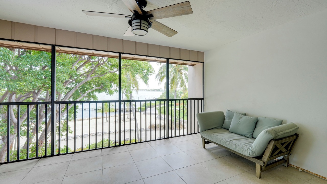 Photo of Patio Balcony in Rock Harbor