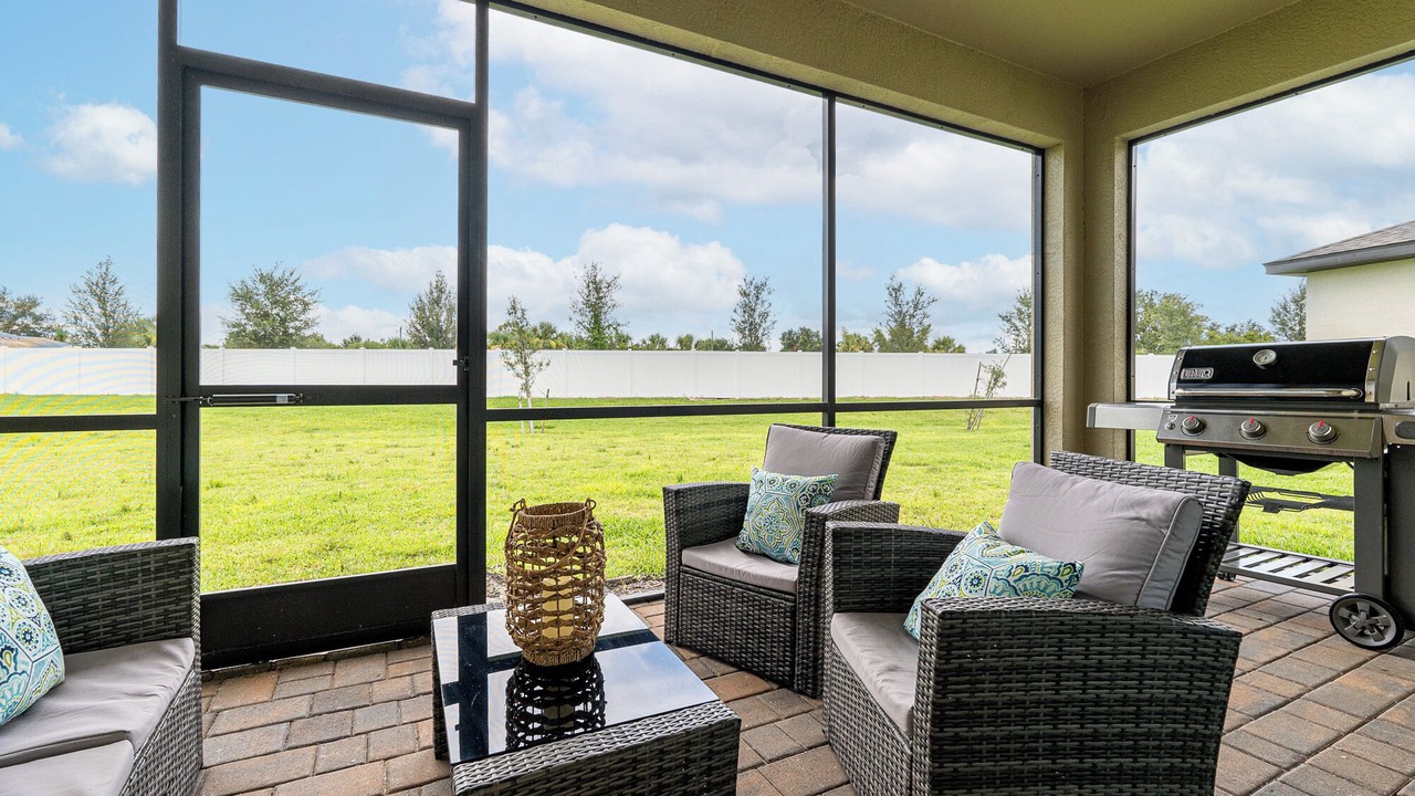 Photo of Patio Balcony in River Hall