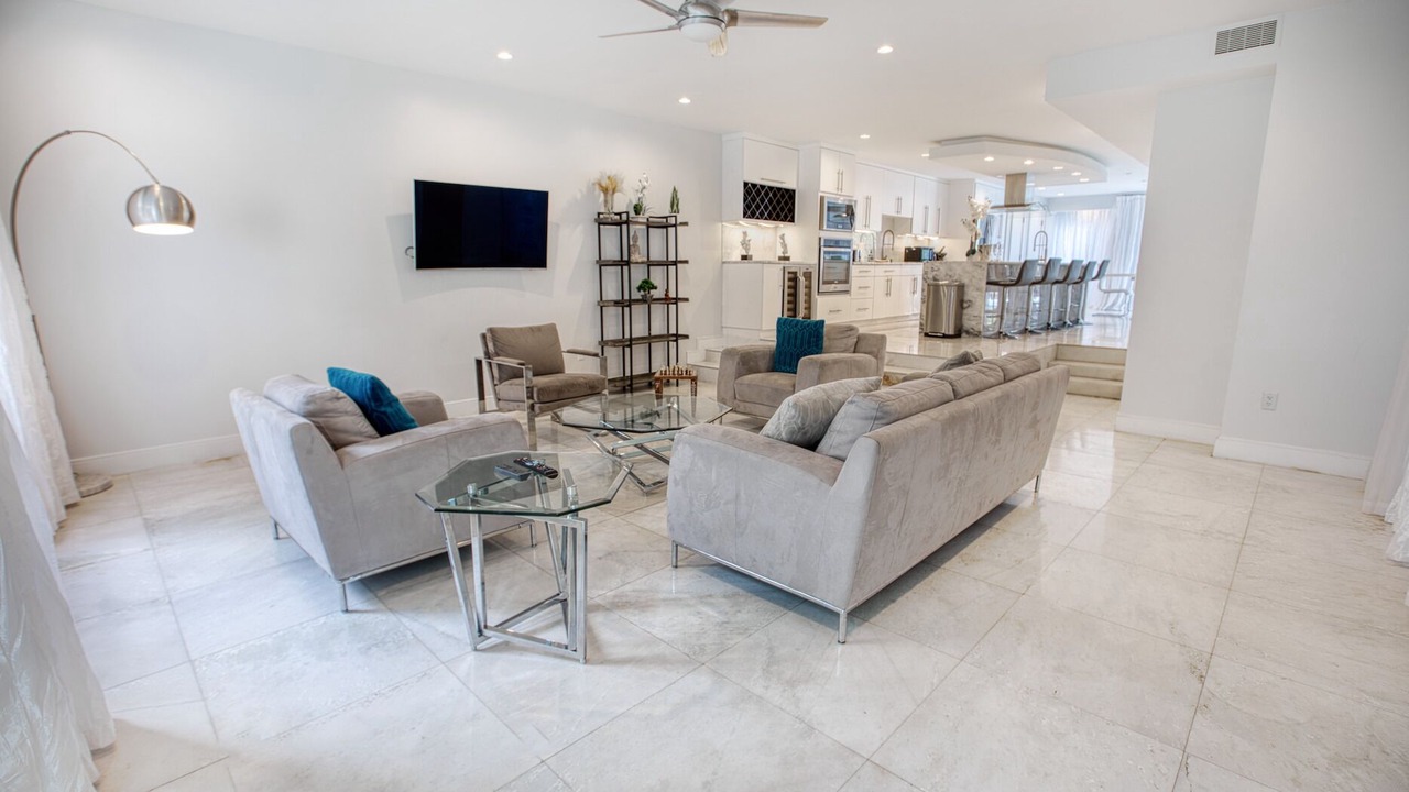 Photo of Livingroom in Spring Garden