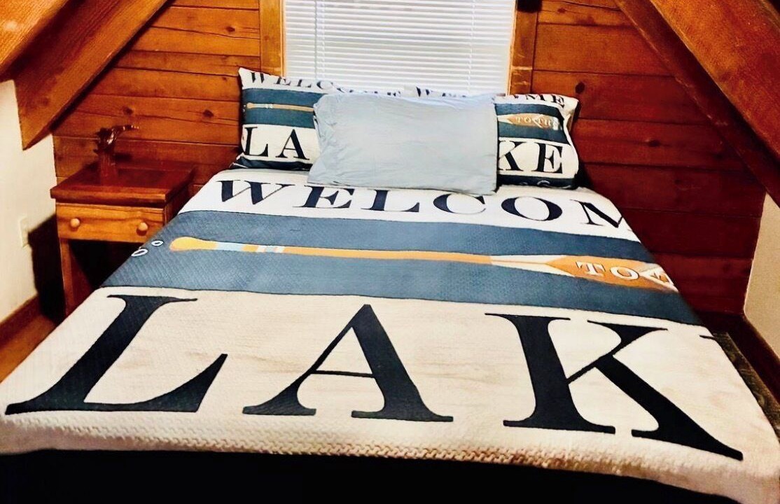 Photo of Bedroom in Okeechobee