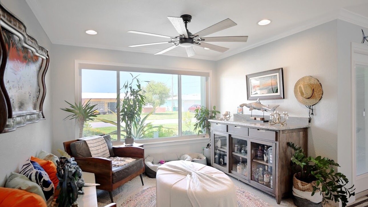 Photo of Livingroom in South Patrick Shores