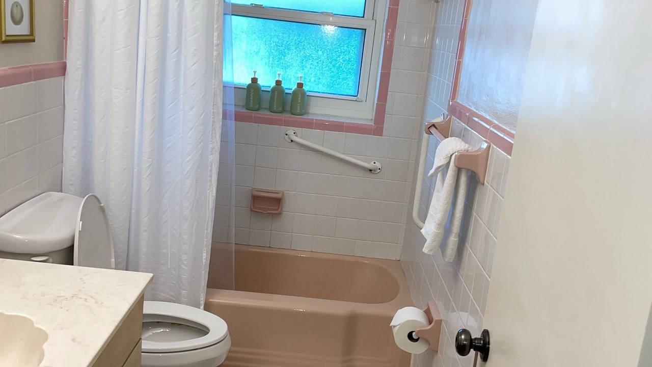 Photo of Bathroom in Jensen Beach