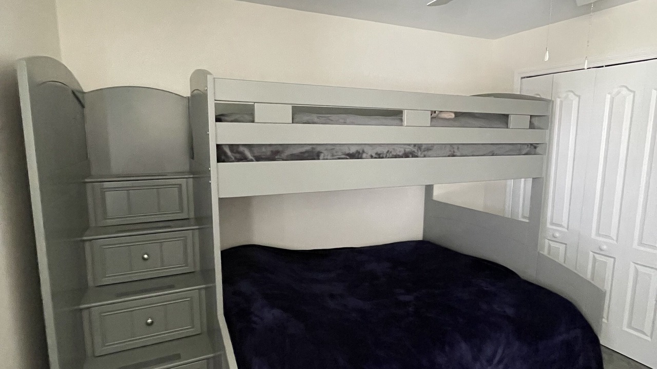 Photo of Bedroom in Diplomat