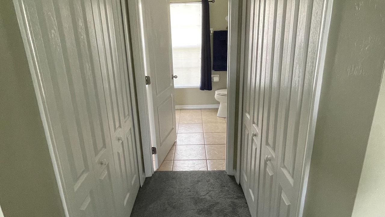 Photo of Bathroom in Diplomat