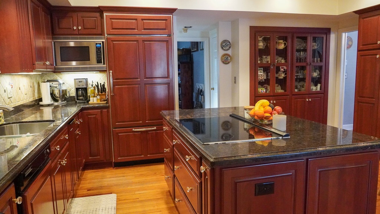 Photo of Kitchen in New Suburb Beautiful