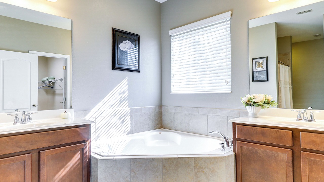Photo of Bathroom in Gibsonton