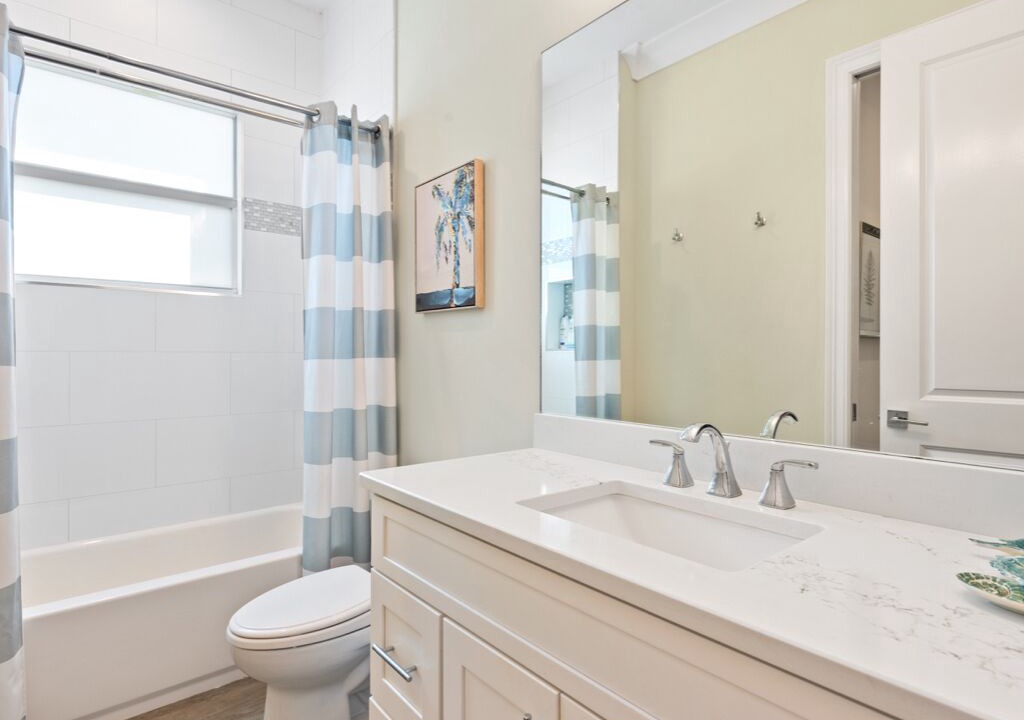 Photo of Bathroom in Naples Park