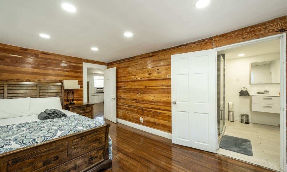 Photo of Bedroom in Meadows