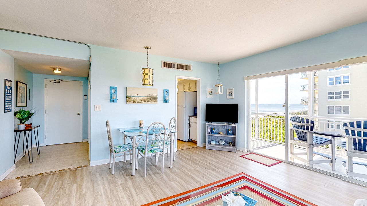 Photo of Livingroom in South Patrick Shores