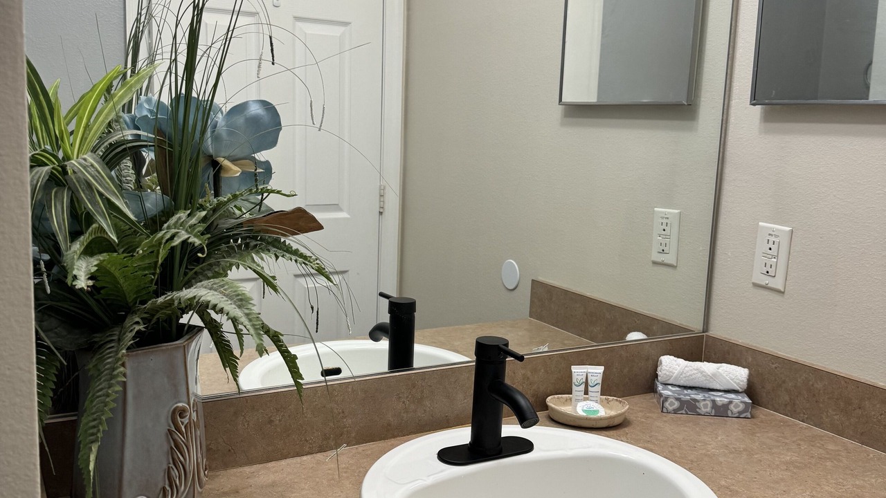 Photo of Bathroom in Thousand Oaks