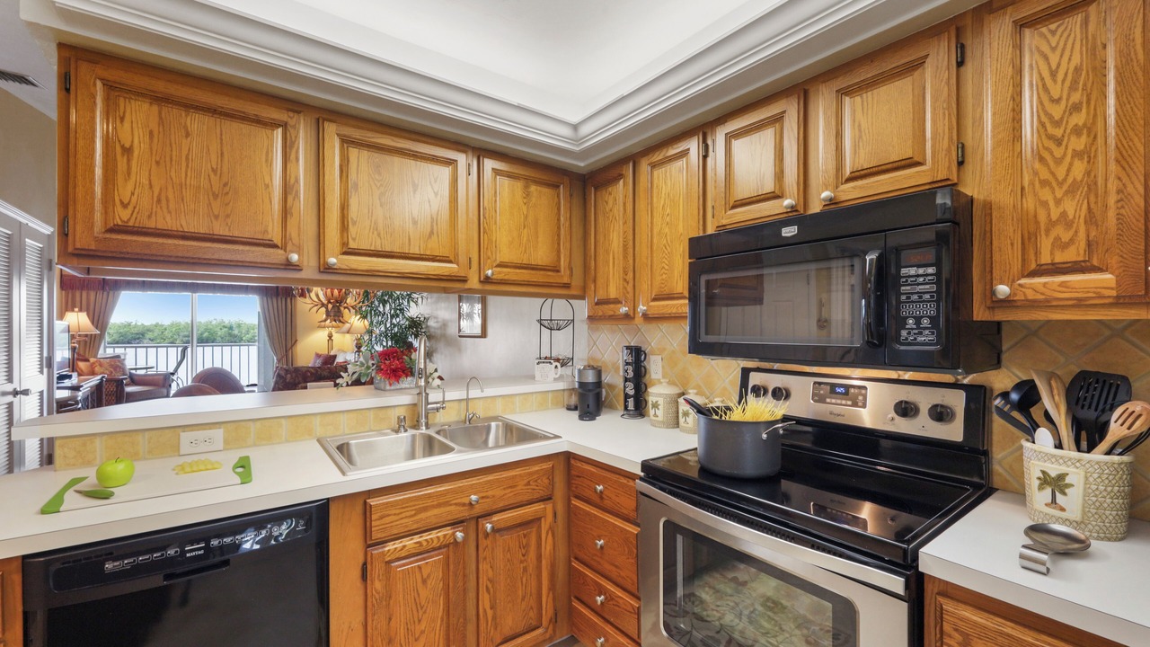 Photo of Kitchen in Hammock Bay