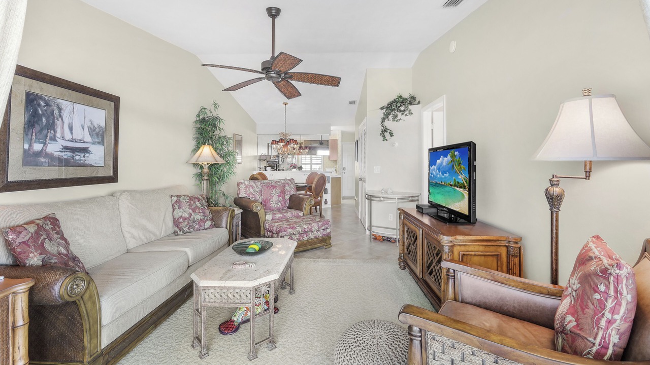 Photo of Livingroom in Hammock Bay