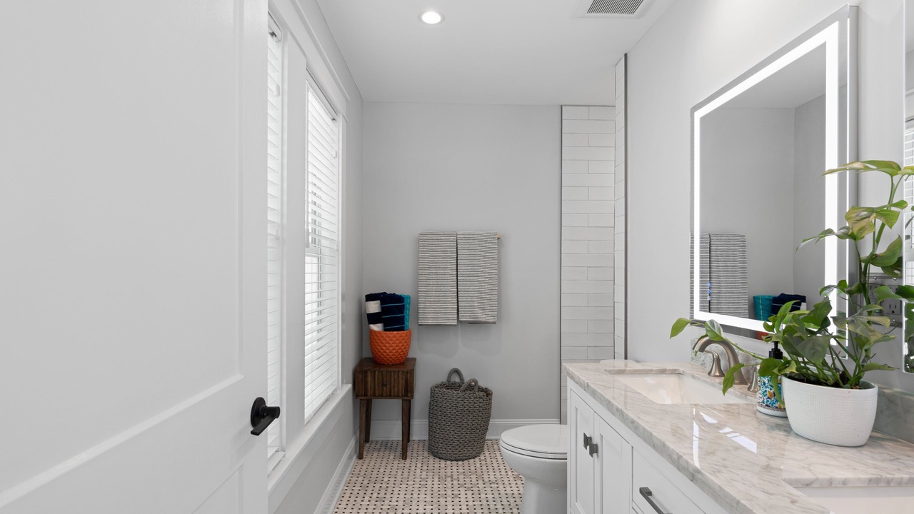 Photo of Bathroom in Flamingo Parks