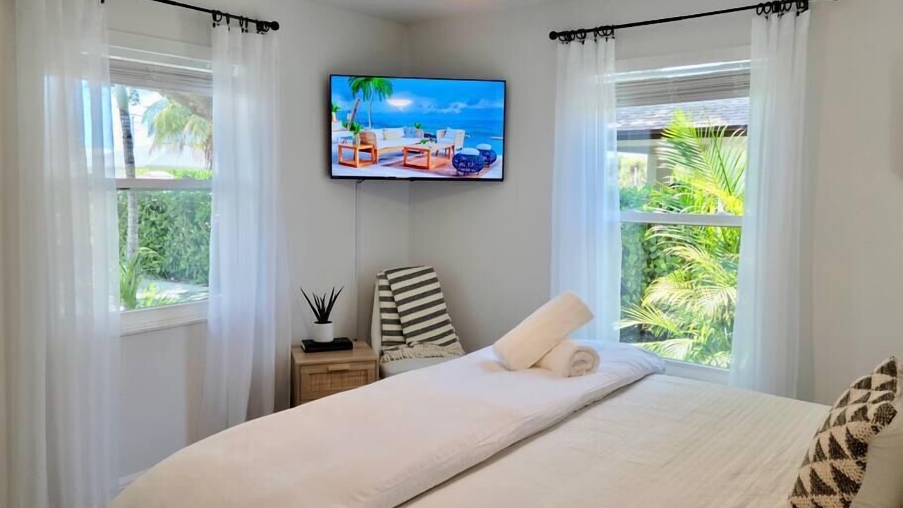 Photo of Bedroom in Naples Park