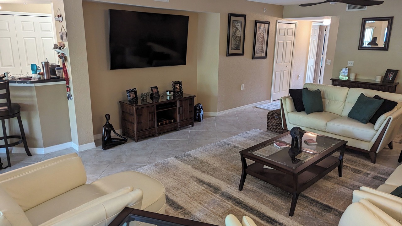 Photo of Livingroom in Bonita Springs