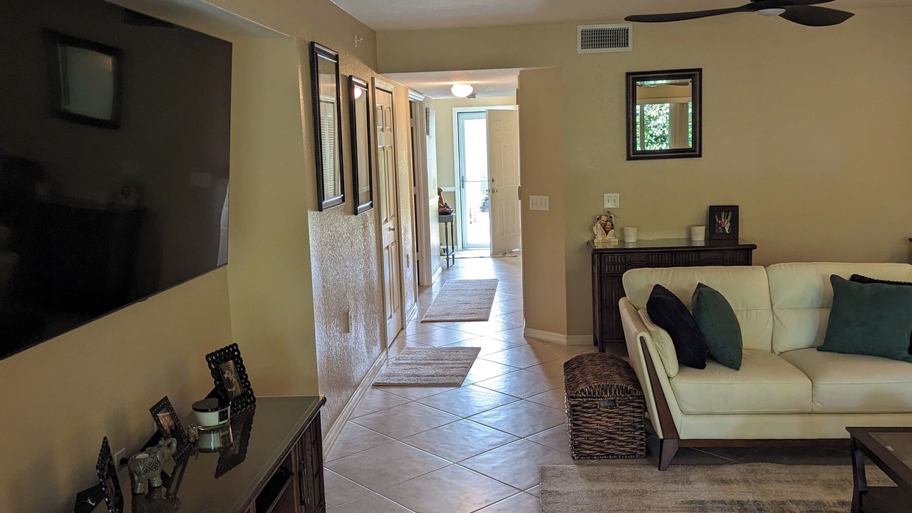 Photo of Livingroom in Bonita Springs