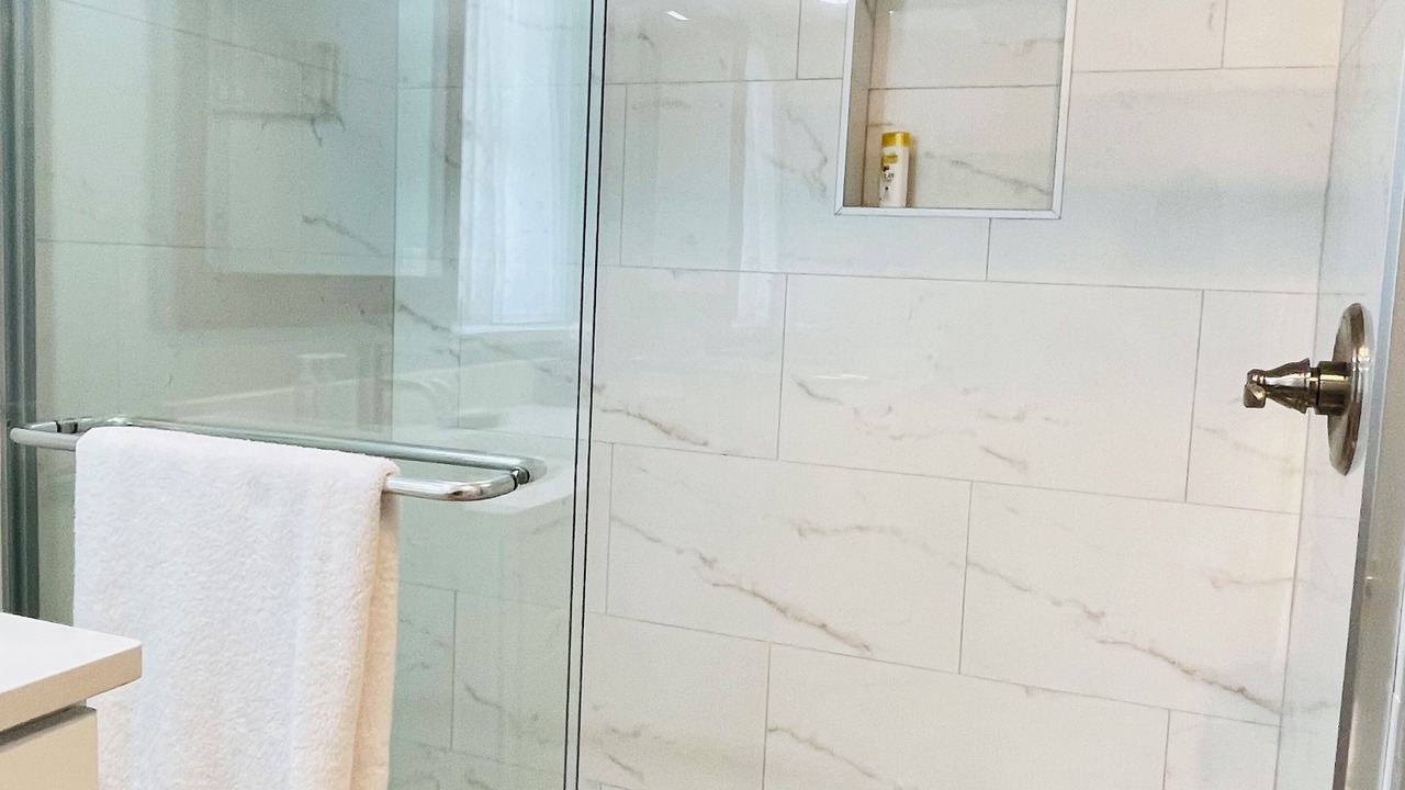Photo of Bathroom in Pelican