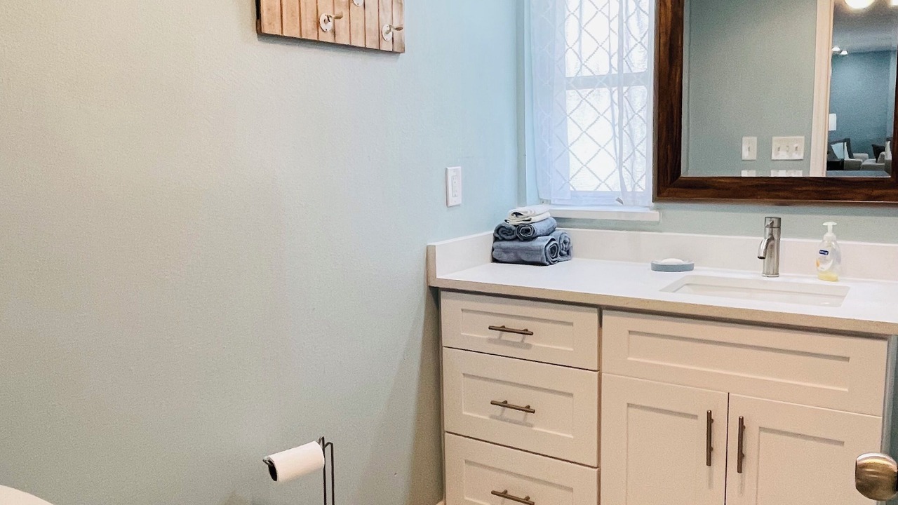 Photo of Bathroom in Pelican