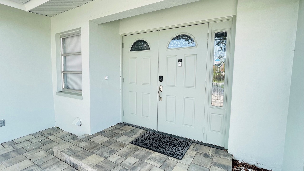 Photo of Outdoor in Pelican