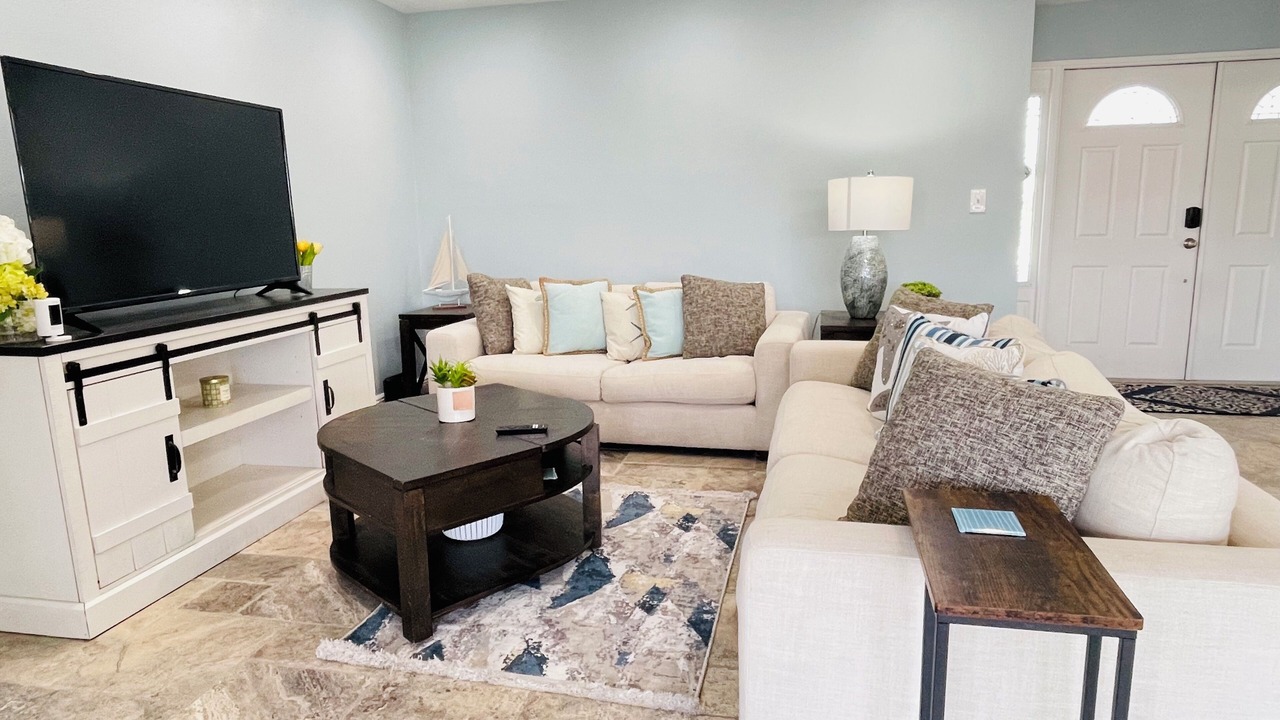 Photo of Livingroom in Pelican