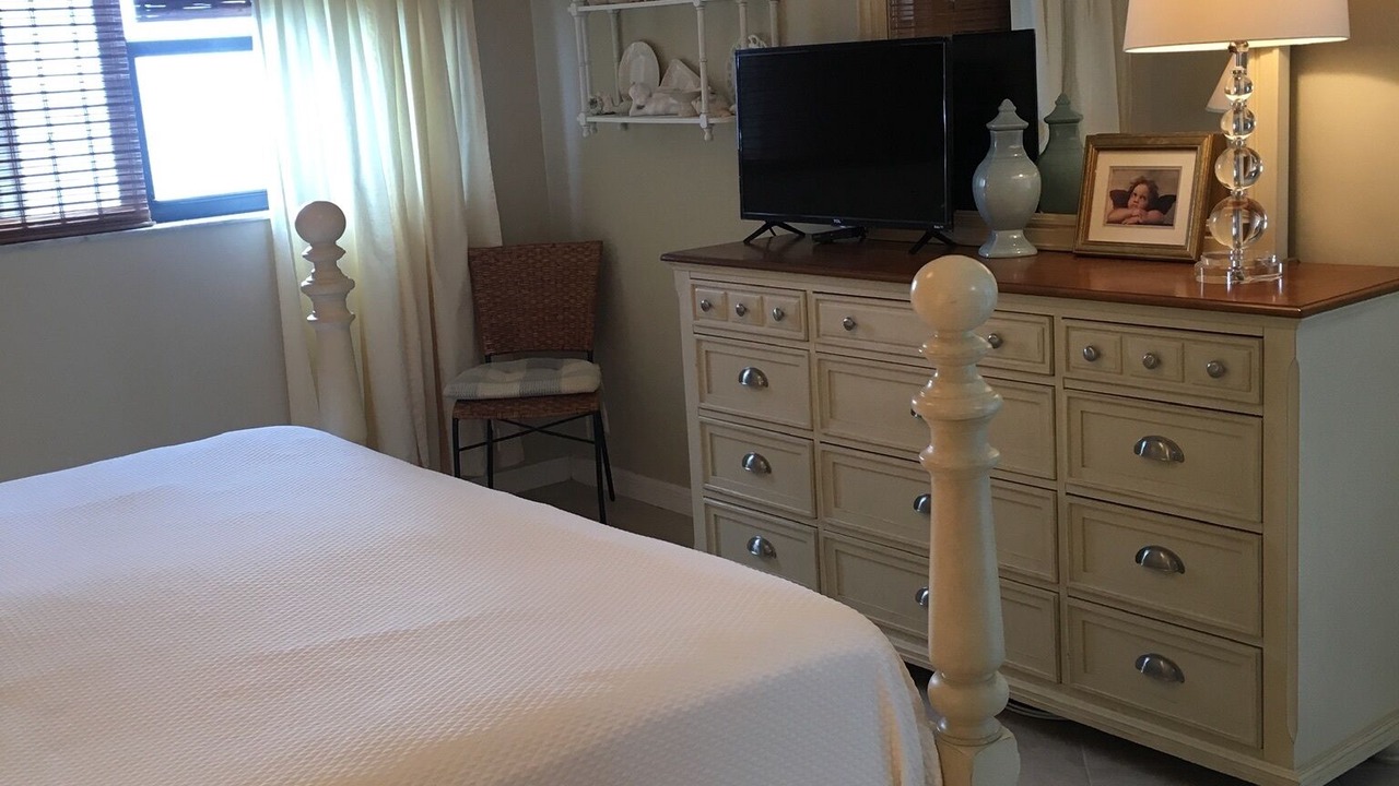 Photo of Bedroom in Hutchinson Island South