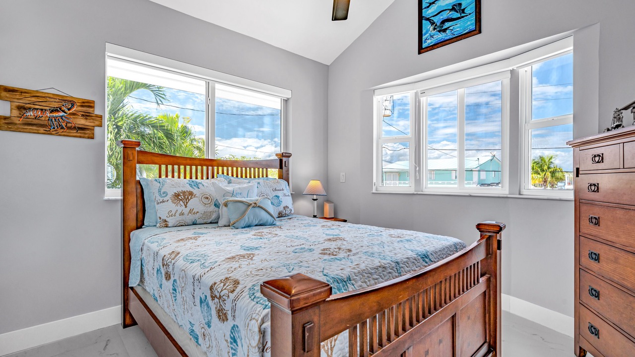 Photo of Bedroom in Winston Waterways