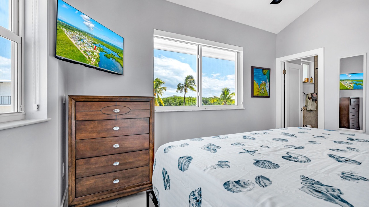 Photo of Bedroom in Winston Waterways