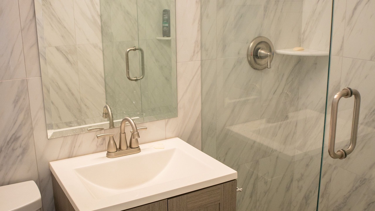 Photo of Bathroom in Marathon