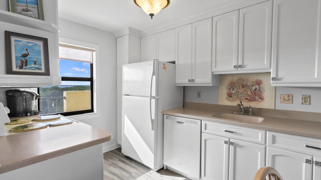 Photo of Kitchen in Hutchinson Island South