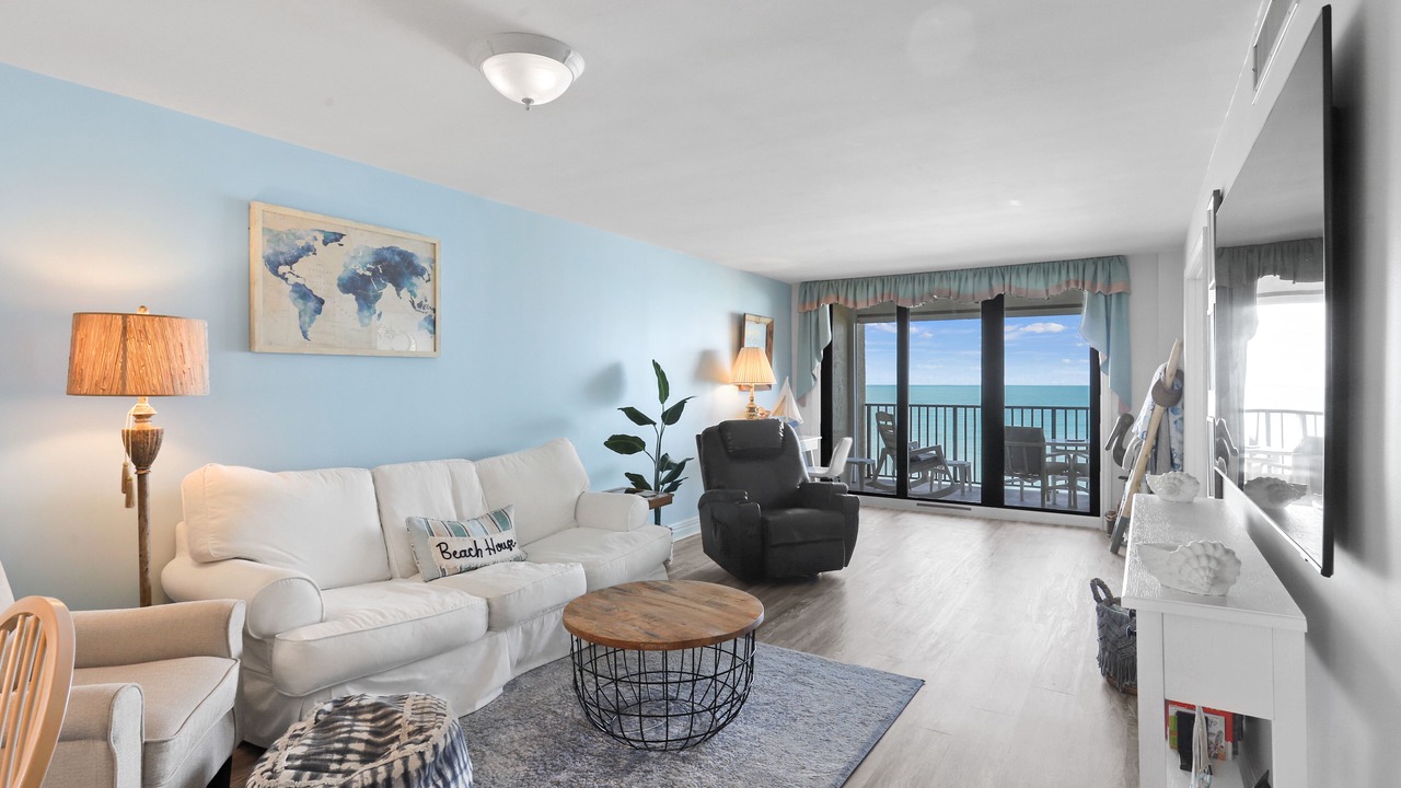 Photo of Livingroom in Hutchinson Island South