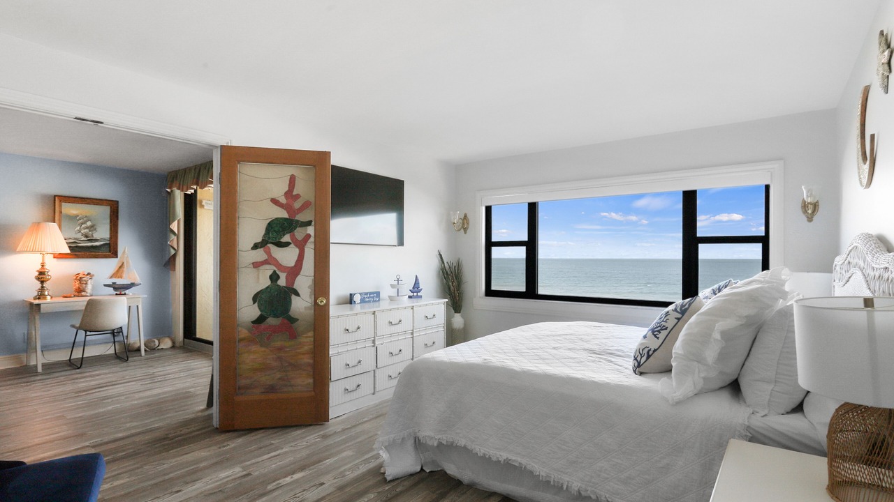 Photo of Bedroom in Hutchinson Island South