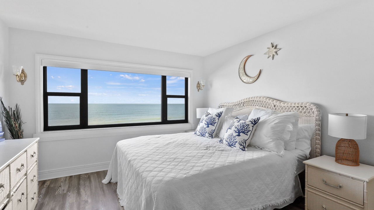 Photo of Bedroom in Hutchinson Island South
