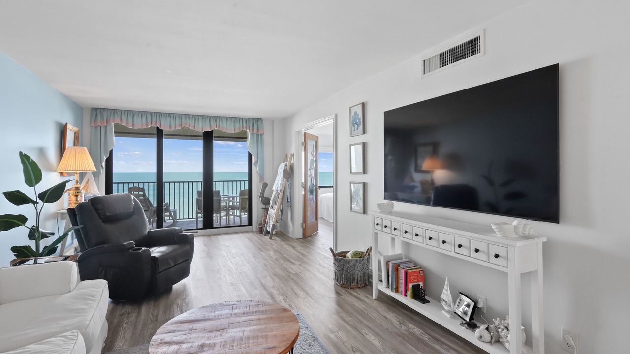 Photo of Livingroom in Hutchinson Island South