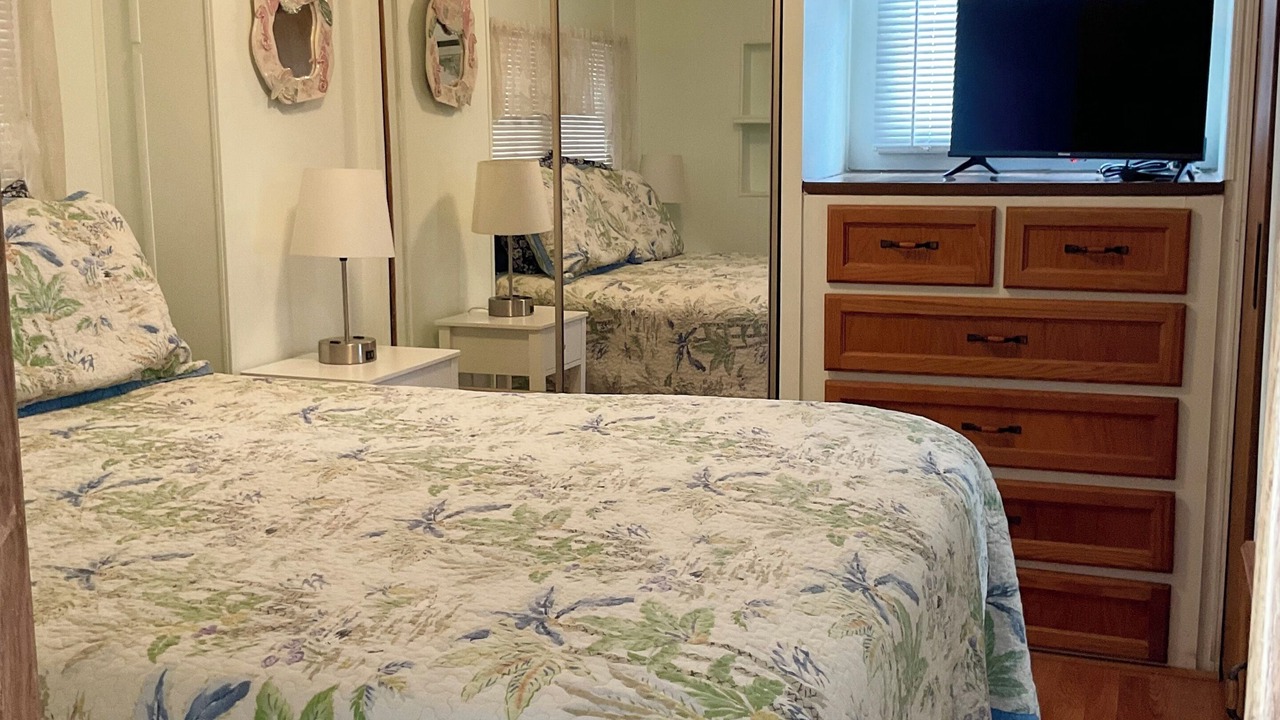 Photo of Bedroom in Cudjoe Key