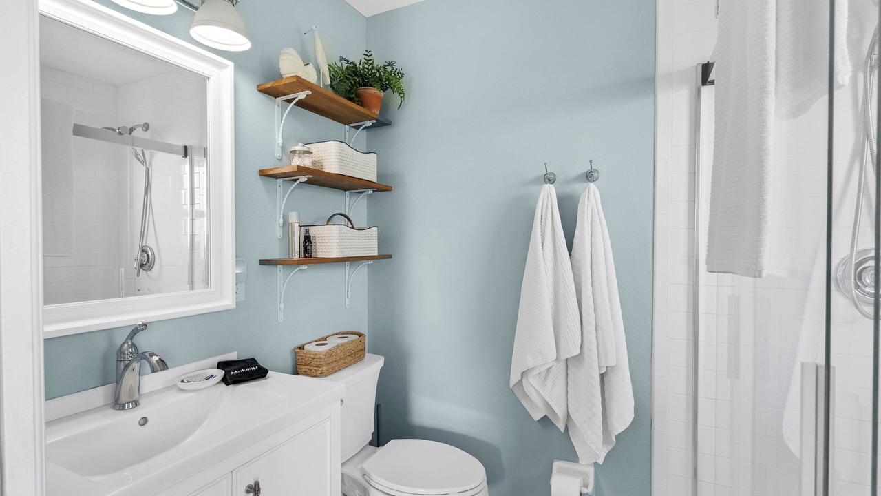 Photo of Bathroom in Independence Square
