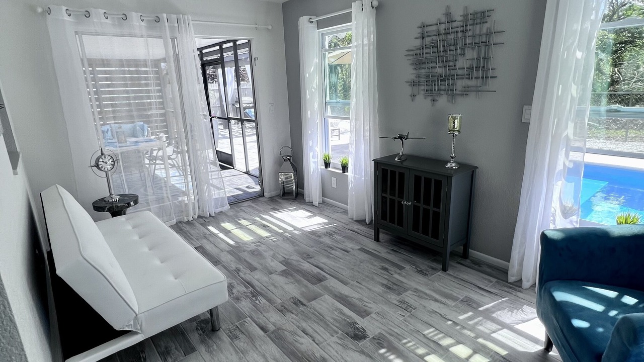 Photo of Livingroom in South Venice