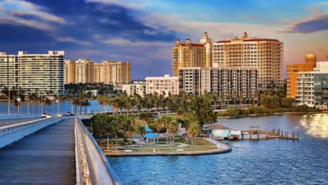 Photo of Others in Central Sarasota