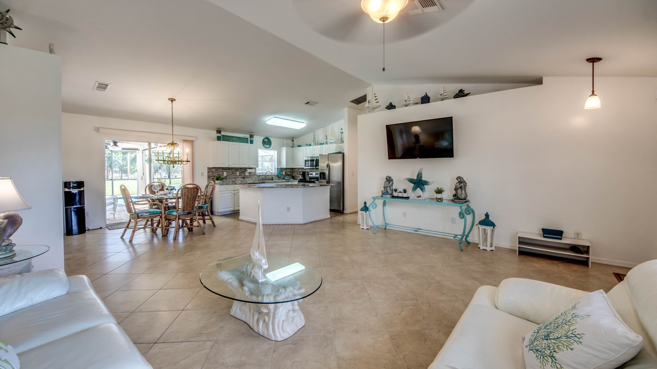 Photo of Livingroom in Diplomat